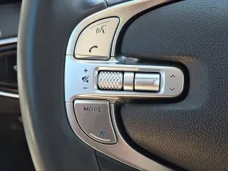 Genesis GV70 2025 AWD 2.5T Standard 4dr SUV