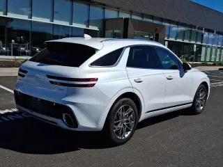 Genesis GV70 2025 AWD 2.5T Standard 4dr SUV