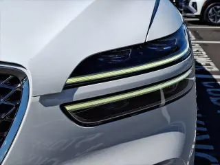Genesis GV70 2025 AWD 2.5T Standard 4dr SUV