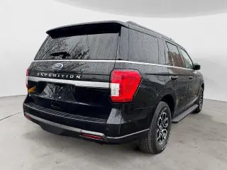 Ford Expedition 2022 4x4 XLT 4dr SUV