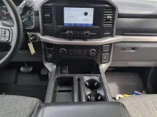 Ford F-150 2022 4x4 XL 4dr SuperCrew 6.5 ft. SB