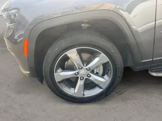 Jeep Grand Cherokee L 2021 4x4 Limited 4dr SUV