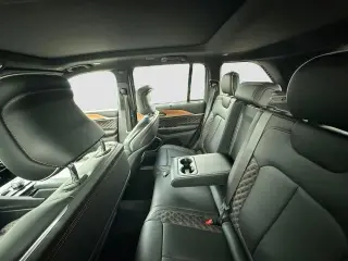 Jeep Grand Cherokee 2023 4x4 Summit 4xe 4dr SUV