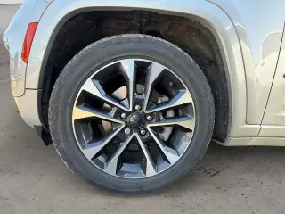 Jeep Grand Cherokee L 2022 4x4 Overland 4dr SUV