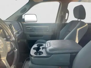 Ram 1500 2013 4x4 SLT 4dr Crew Cab 5.5 ft. SB Pickup