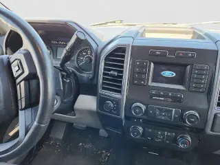 Ford F-150 2018 4x4 King Ranch 4dr SuperCrew 5.5 ft. SB