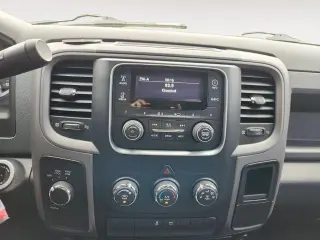 Ram 1500 2013 4x4 Tradesman 4dr Crew Cab 5.5 ft. SB Pickup