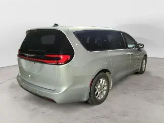 Chrysler Pacifica 2024 Touring L 4dr Mini-Van