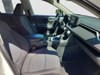 Toyota RAV4 2021 AWD XLE 4dr SUV