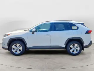 Toyota RAV4 2021 AWD XLE 4dr SUV