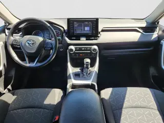 Toyota RAV4 2021 AWD XLE 4dr SUV