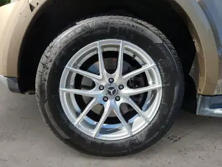Mercedes-Benz GL-Class 2010 AWD GL 550 4MATIC 4dr SUV