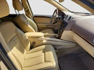Mercedes-Benz GL-Class 2010 AWD GL 550 4MATIC 4dr SUV