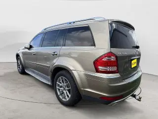 Mercedes-Benz GL-Class 2010 AWD GL 550 4MATIC 4dr SUV