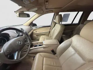 Mercedes-Benz GL-Class 2010 AWD GL 550 4MATIC 4dr SUV