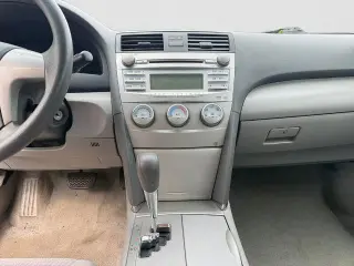 Toyota Camry 2011 SE 4dr Sedan 6M