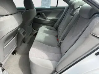 Toyota Camry 2011 SE 4dr Sedan 6M