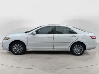 Toyota Camry 2011 SE 4dr Sedan 6M