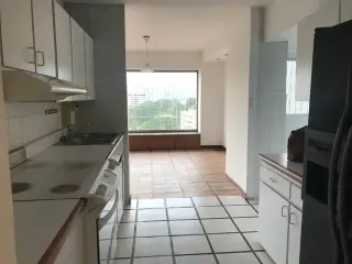 Alquiler  Apartamento Ccas.,