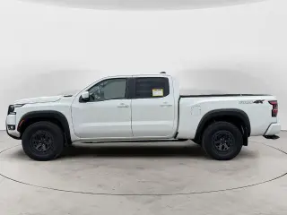 Nissan Frontier 2025 4x4 SV 4dr Crew Cab 6.1 ft. LB