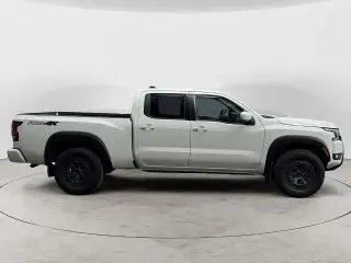 Nissan Frontier 2025 4x4 SV 4dr Crew Cab 6.1 ft. LB
