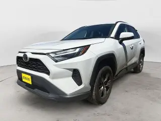 Toyota RAV4 2022 AWD XLE 4dr SUV