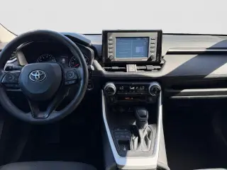 Toyota RAV4 2022 AWD XLE 4dr SUV