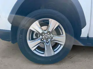 Toyota RAV4 2022 AWD XLE 4dr SUV