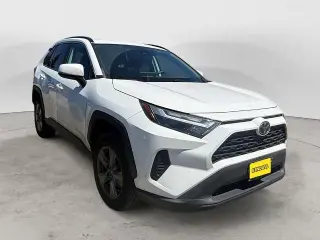 Toyota RAV4 2022 AWD XLE 4dr SUV
