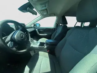 Toyota RAV4 2022 AWD XLE 4dr SUV