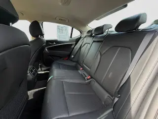Genesis G70 2023 2.0T 4dr Sedan