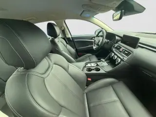 Genesis G70 2023 2.0T 4dr Sedan