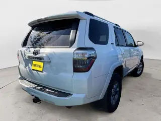 Toyota 4Runner 2022 4x4 SR5 Premium 4dr SUV