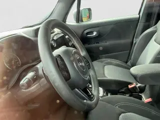 Jeep Renegade 2021 4x4 Latitude 4dr SUV