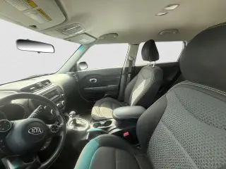 Kia Soul 2015 + 4dr Crossover