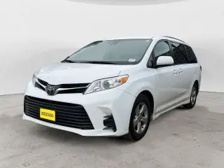 Toyota Sienna 2018 LE 7-Passenger Auto Access Seat 4dr Mini-Van