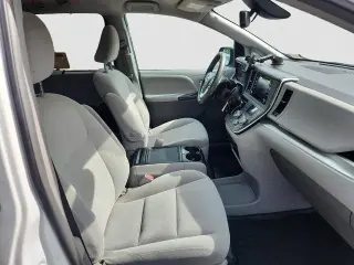 Toyota Sienna 2018 LE 7-Passenger Auto Access Seat 4dr Mini-Van