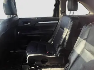 Toyota Highlander 2017 AWD SE 4dr SUV