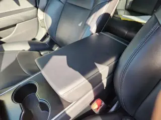 Tesla Model 3 2018 Mid Range 4dr Fastback