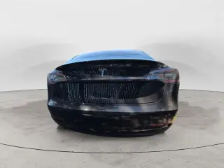 Tesla Model 3 2018 Mid Range 4dr Fastback