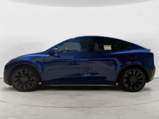 Tesla Model Y 2023 AWD Performance 4dr Crossover