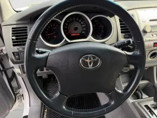 Toyota Tacoma 2006 V6 4dr Access Cab 4WD SB (4L V6 6M)