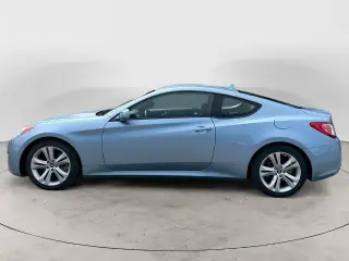 Hyundai Genesis Coupe 2012 2.0T 2dr Coupe