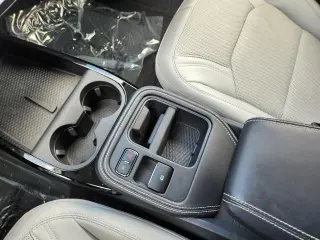 Ford Mustang Mach-E 2025 AWD Premium 4dr SUV