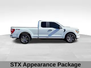 Ford F-150 2022 4x2 XL 4dr SuperCab 6.5 ft. SB