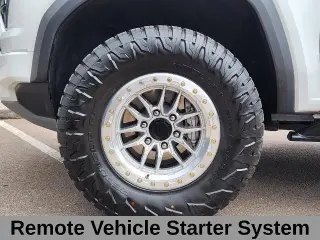GMC Canyon 2023 4x4 Denali 4dr Crew Cab 5 ft. SB