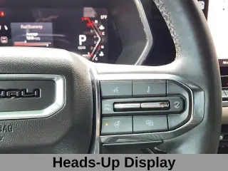 GMC Canyon 2023 4x4 Denali 4dr Crew Cab 5 ft. SB