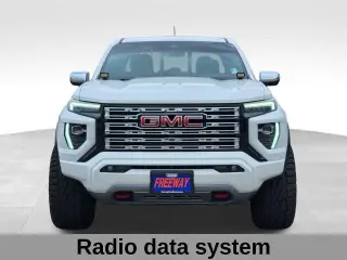 GMC Canyon 2023 4x4 Denali 4dr Crew Cab 5 ft. SB