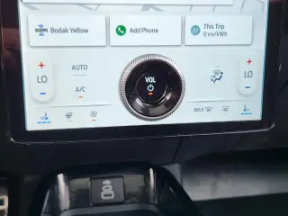 Ford Mustang Mach-E 2025 AWD Premium 4dr SUV
