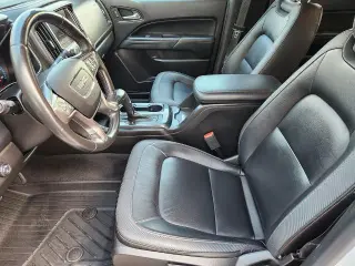 GMC Canyon 2021 4x4 AT4 4dr Crew Cab 5 ft. SB (Cloth)